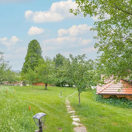 House Na Meji With Sauna - Happy Holiday home Pivka