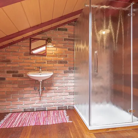 Holiday home House Na Meji With Sauna - Happy Pivka