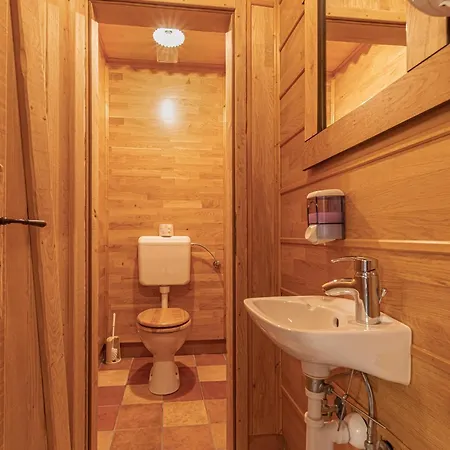 House Na Meji With Sauna - Happy