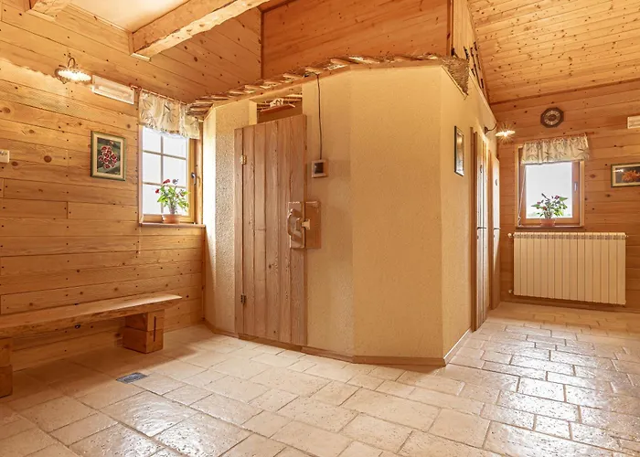 House Na Meji With Sauna - Happy Σπίτι διακοπών Pivka